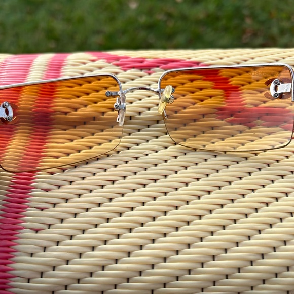 Chanel Vintage Sunglasses with rhinestone CC’s. - Picture 11 of 13